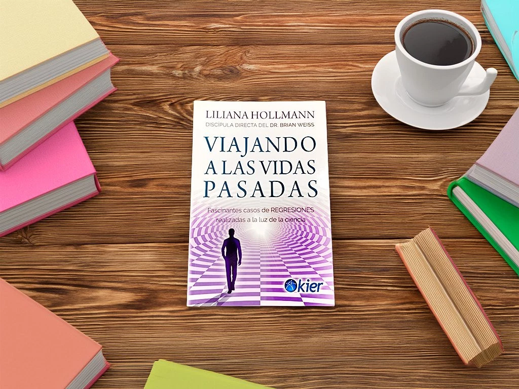 LIBRO VIAJANDO A LAS VIDAS PASADAS - LILIANA HOLLMAN (C)