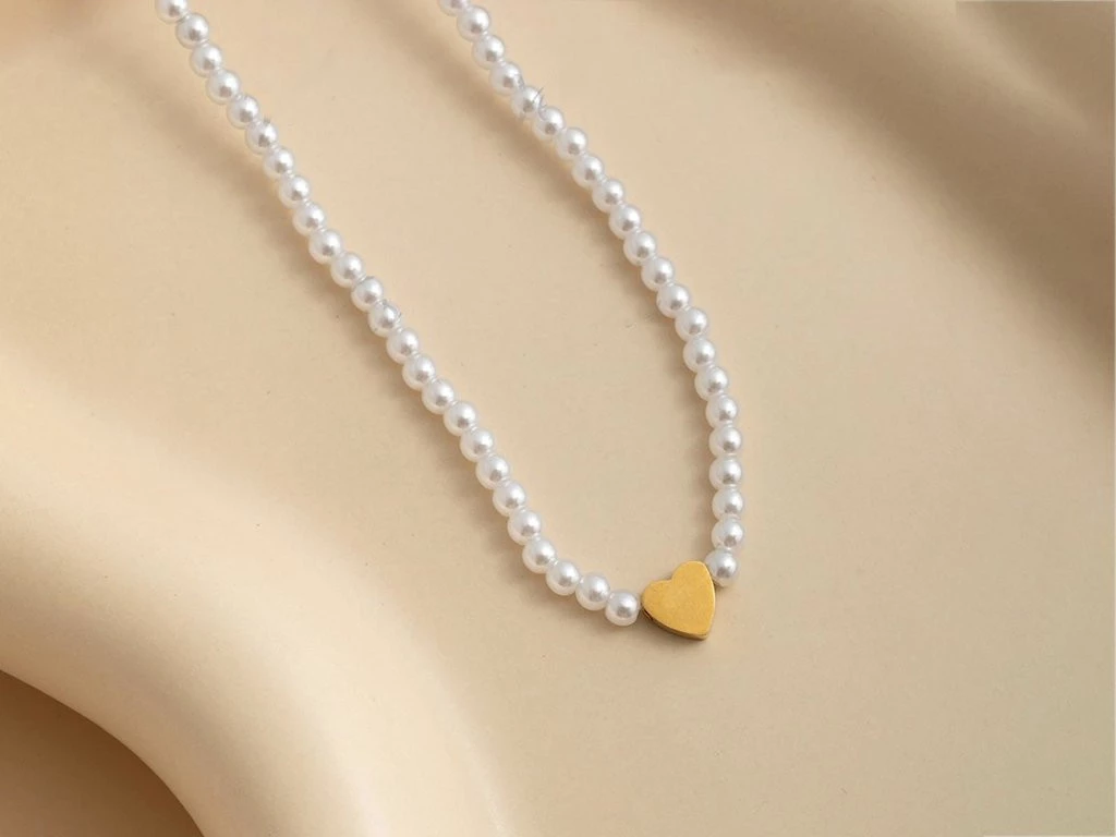CADENA ACERO DORADO PERLA CON DIJE CORAZON