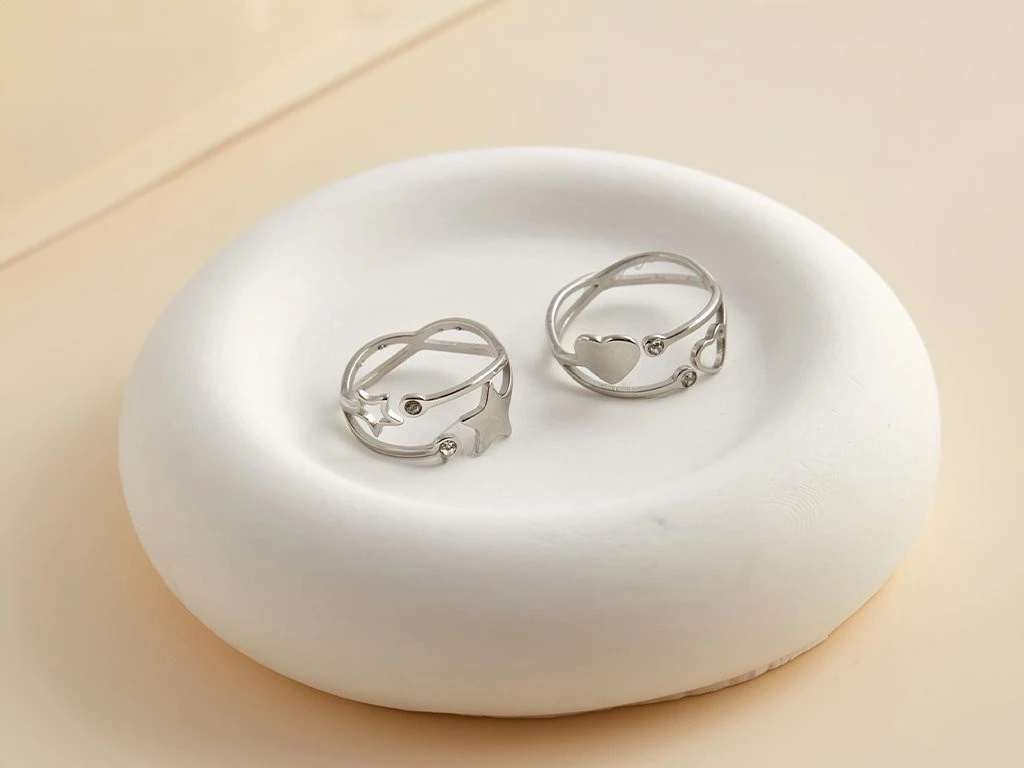 ANILLO ACERO CON FORMA Y STRASS X 1 UNIDAD