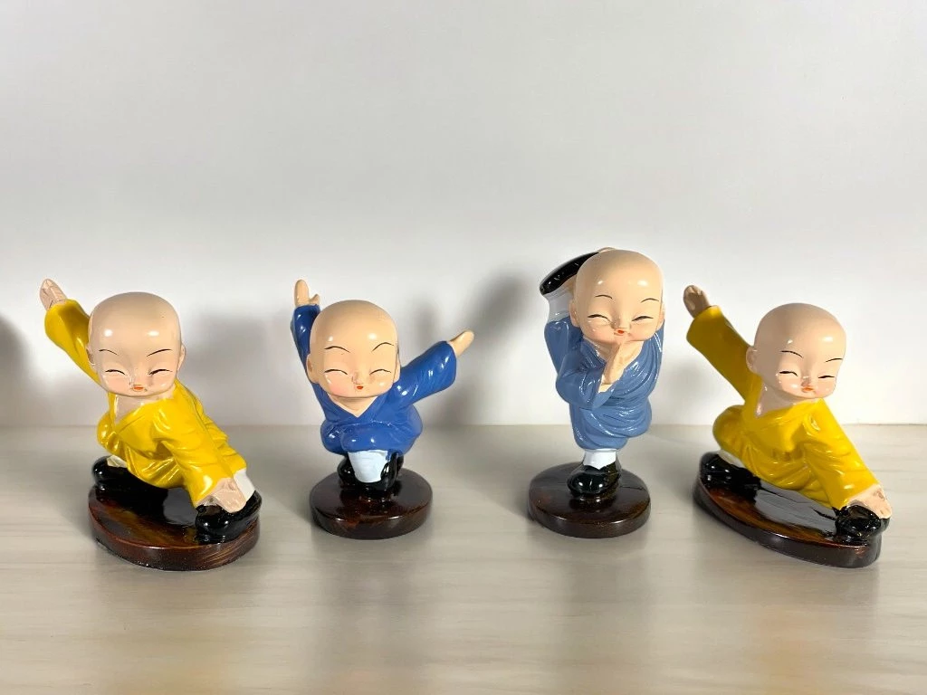 MONJES DE LA SUERTE PARADOS X 4 RESINA 6CM