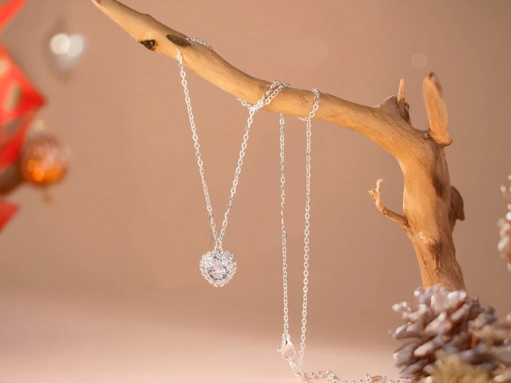 CADENA ACERO BLANCO CON DIJE BRONCE DE MICROPAVE CORAZON