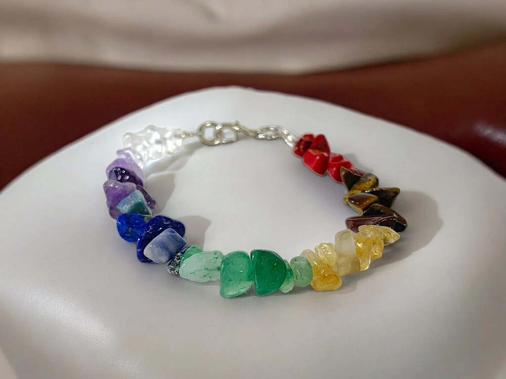 PULSERA PIEDRA 7 CHAKRAS ESCALLAS